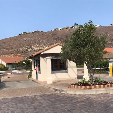 Whale Rock Gardens Apartment Plettenberg Bay Bagian luar foto