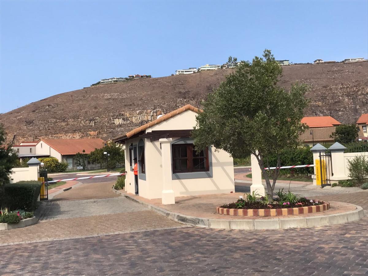 Whale Rock Gardens Apartment Plettenberg Bay Bagian luar foto